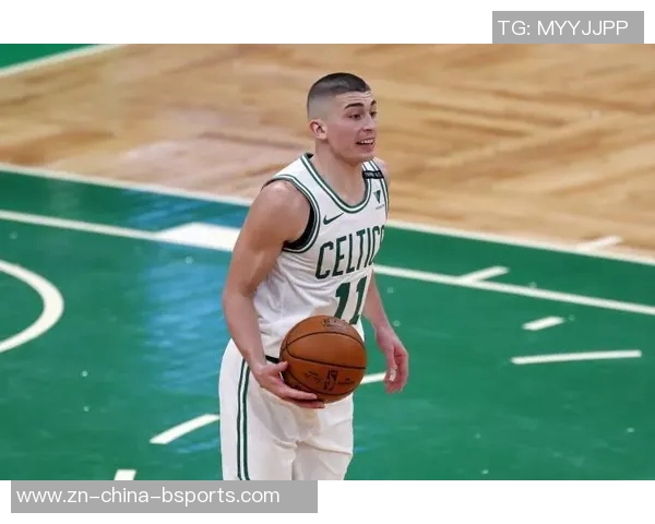 普理查德表现稳定17投7中三分8投3中贡献19分外加4篮板3助攻1抢断 普理查德表现稳定17投7中三分8投3中贡献19分外加4篮板3助攻1抢断