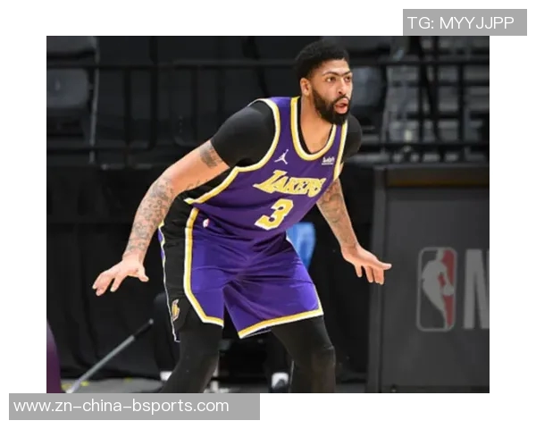 浓眉复出状态渐入佳境16分钟内贡献7分7板与2次封盖