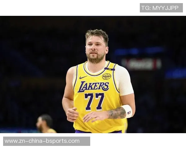 雷迪克称赞东契奇状态回暖得益于艾顿出色掩护与攻防表现