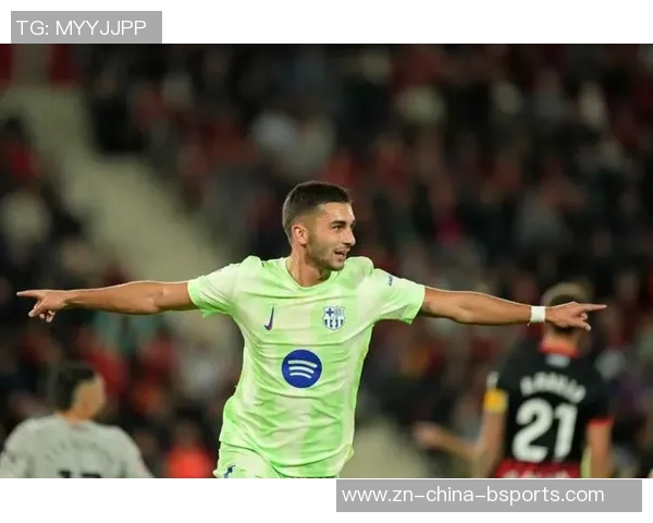 桑切斯回忆巴萨辉煌岁月并谈亚马尔成长需放松心态 桑切斯回忆巴萨辉煌岁月并谈亚马尔成长需放松心态