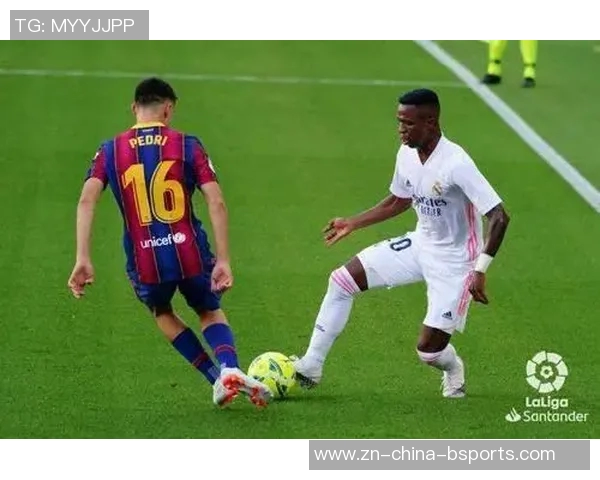 维尼修斯社交媒体分享照片激励球队期待国家德比盛战明日相见共享激情时刻