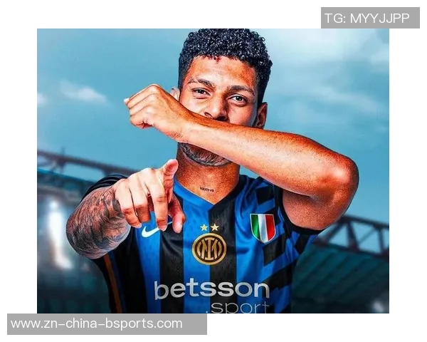 曼联切尔西官方日历竟然出现已离队球员引发热议 曼联切尔西官方日历竟然出现已离队球员引发热议